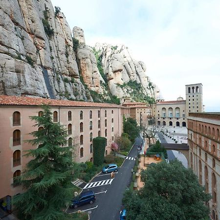 Apartamentos Montserrat Abat Marcet Exterior foto