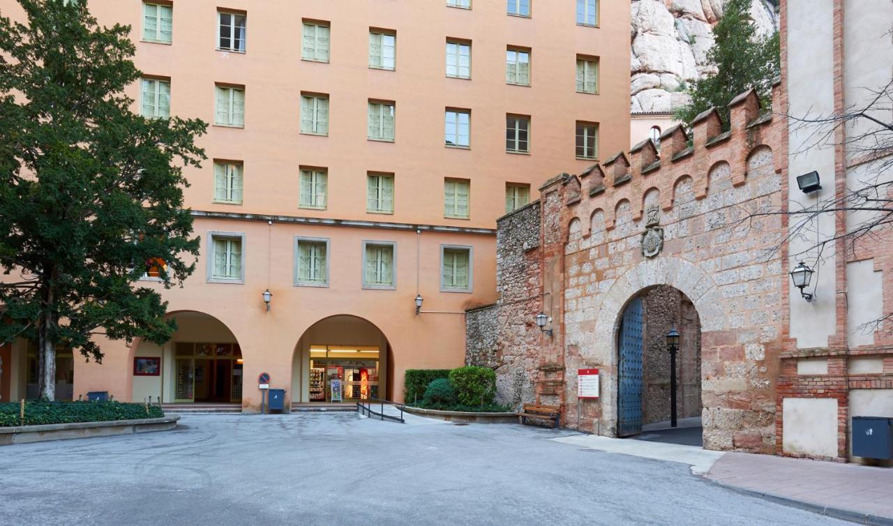 Apartamentos Montserrat Abat Marcet Exterior foto