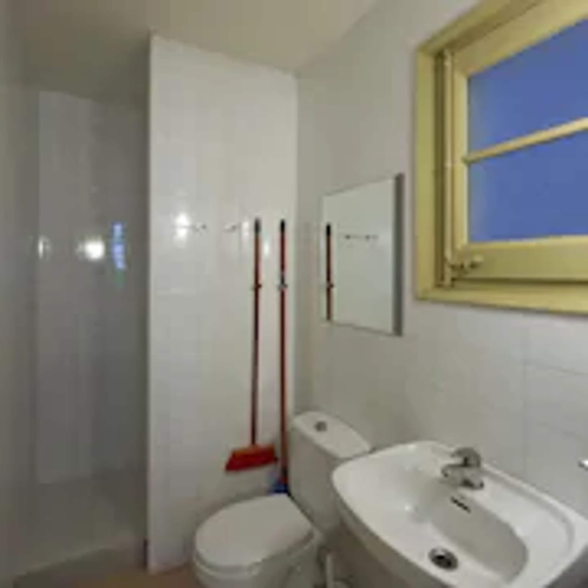 Apartamentos Montserrat Abat Marcet Exterior foto